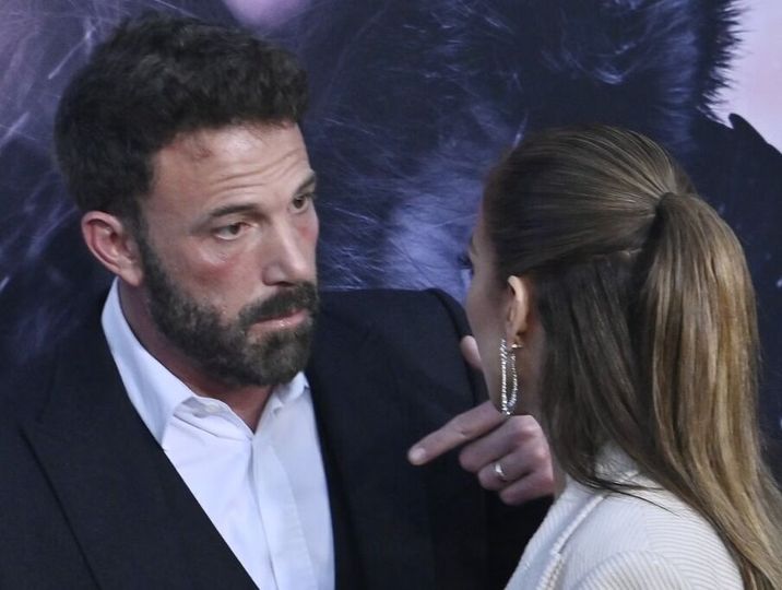 Lip readers spill the beans on what Ben Affleck whispered to Jennifer Lopez during their iconic red carpet ‘exchange