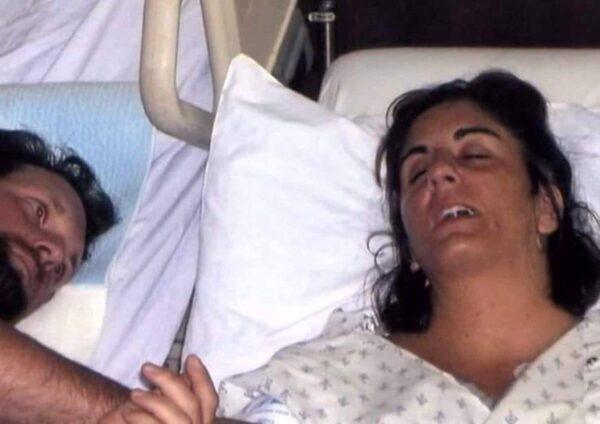 Man says goodbye to his wife as they took her off life support, but then she utters 5 words that made him faint: Full Story in the comments 👇