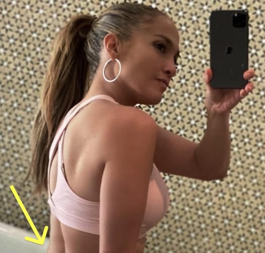 Jennifer Lopez Faces Backlash After Sharing Photo In Balloon-Print Leggings