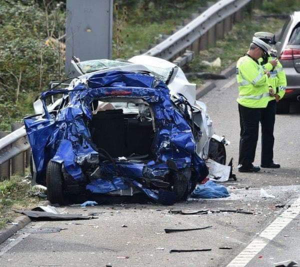 Woman killed in head on crash seconds after uploading Facebook status