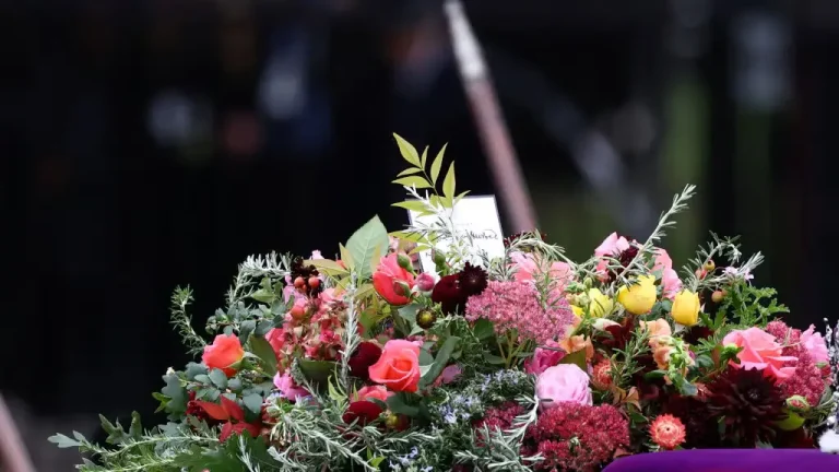 She Thought She Knew Her Husband — Until His Funeral Revealed Everything