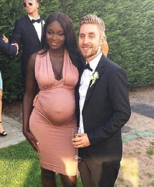 The dark-skinned model got married to a blue-eyed blonde, Now they have incredibly beautiful children!!!