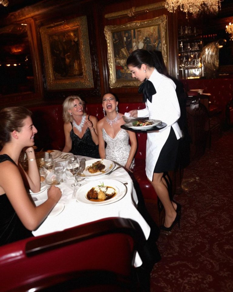 Rich Women Mocked a Waitress for Smelling Poor, But Then My Boyfriend Stood up and Taught Them a Valuable Lesson