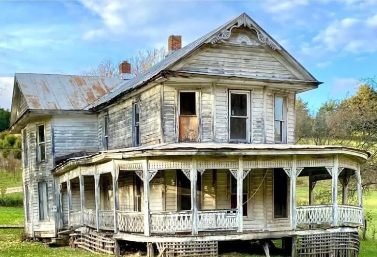This old house was built way back in 1889
