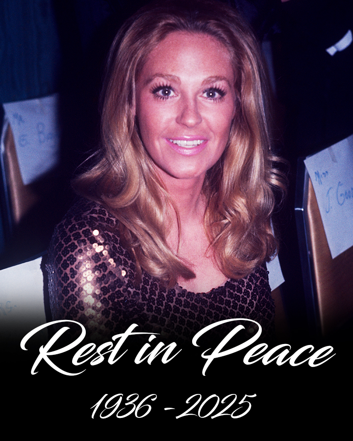 With heavy hearts, we announce the passing of this elegant woman