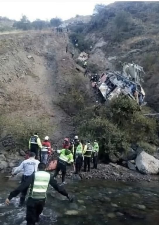 BREAKING NEWS At least 21 dead after bus falls into an abyss in, see more below