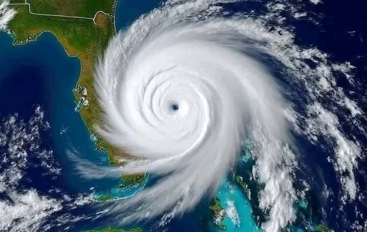 BreakingNews A major hurricane is approaching…