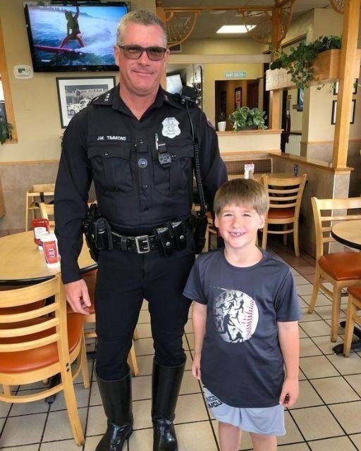 I Couldnt Afford My Sons Birthday Cake, then a Cop Stepped in