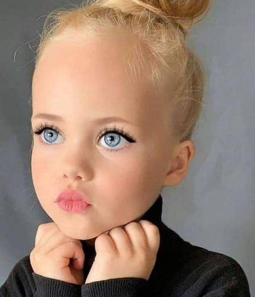 At age 4, people referred to her as the most beautiful girl in the world