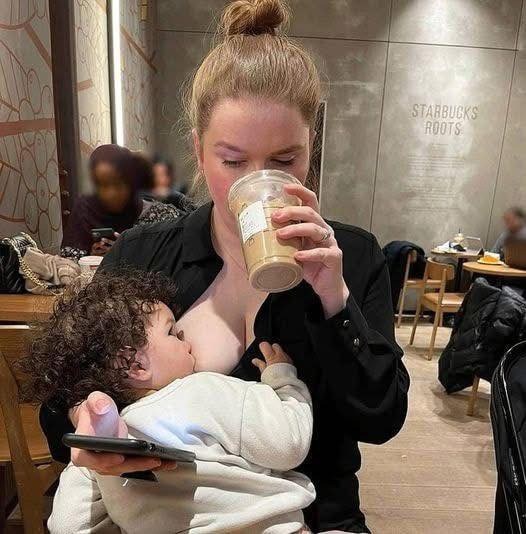 Texas mom breastfeeds newborn son at a restaurant