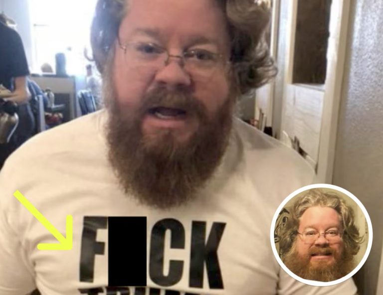 Man Gets Kicked Out Of Restaurant Because His T-Shirt ‘Offended’ Customers