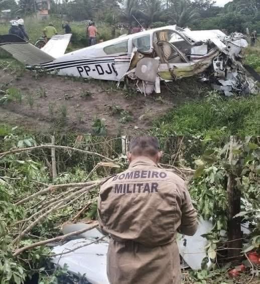 RIGHT NOW, PLANE WITH MORE THAN 23 ONBOARD JUST CRASH! See more