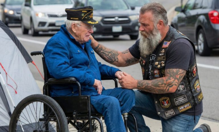 94-Year-Old Veteran Was Living In A Tent On The Highway Until A Biker Helped Him!