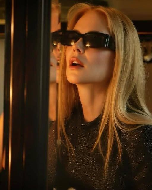 Nicole Kidman posing half-nak*d with her legs spread wide is something married men are forbidden to look at! 👇See photos in comments👇