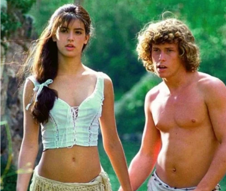 Do you recall her? She was really lovely. Observe her current appearance.