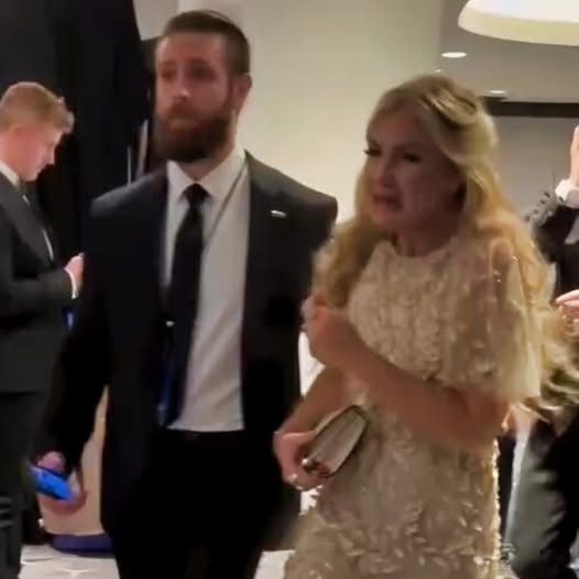 SHATTERED IN DC Erika Kirk Sobbing On Camera After Secret Service Draw Weapons During Terror Scare At Correspondents Dinner