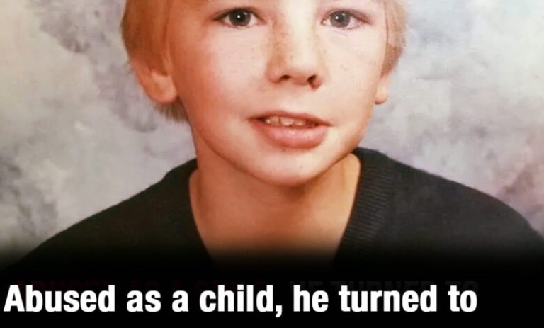 A 5-YEAR-OLD GIRL CALLED 911 WHISPERING, “SOMEONE IS HIDING UNDER MY BED” — WHEN WE ARRIVED, WE COULDN’T BELIEVE WHAT WE FOUND. I had just started my shift when the dispatcher patched through a call from a little girl. “My parents aren’t home… someone is hiding under my bed. Please help me,” she whispered. Kids get scared of the dark all the time. Monsters under the bed. Shadows in the closet. But not every frightened child calls 911 sounding like that. The operator took every word seriously. The girl sounded genuinely terrified. Ten minutes later, we pulled up to a quiet suburban house. The front door opened, and there stood a tiny girl in pink pajamas, clutching a stuffed teddy. “My name is Mia,” she said, her lip trembling. “Please come… there’s someone under my bed. I’m really scared.” I gave her the calmest smile I could manage. Our department counselor knelt beside her and spoke softly while the rest of us searched the house. We checked every room. Every closet. Nothing. My partner came back downstairs and gently told her, “Sweetheart, it was probably just a scary sound. You’re safe. We’ll call your parents, and they’ll be home soon.” But Mia burst into tears. “YOU DIDN’T LOOK UNDER THE BED!” she cried. I exhaled and nodded. “Okay. I’ll check.” Honestly, I thought it was just a formality. The house was clear. But I wanted that little girl to feel safe enough to sleep again. I walked upstairs and pushed open the bedroom door. The room was dark and still. Her blanket was twisted, like she had leapt out of bed in a hurry. I got down on one knee and lifted the dust ruffle. Then I froze. “OH MY GOD,” I said out loud when I saw what Mia had been talking about. ⬇️⬇️